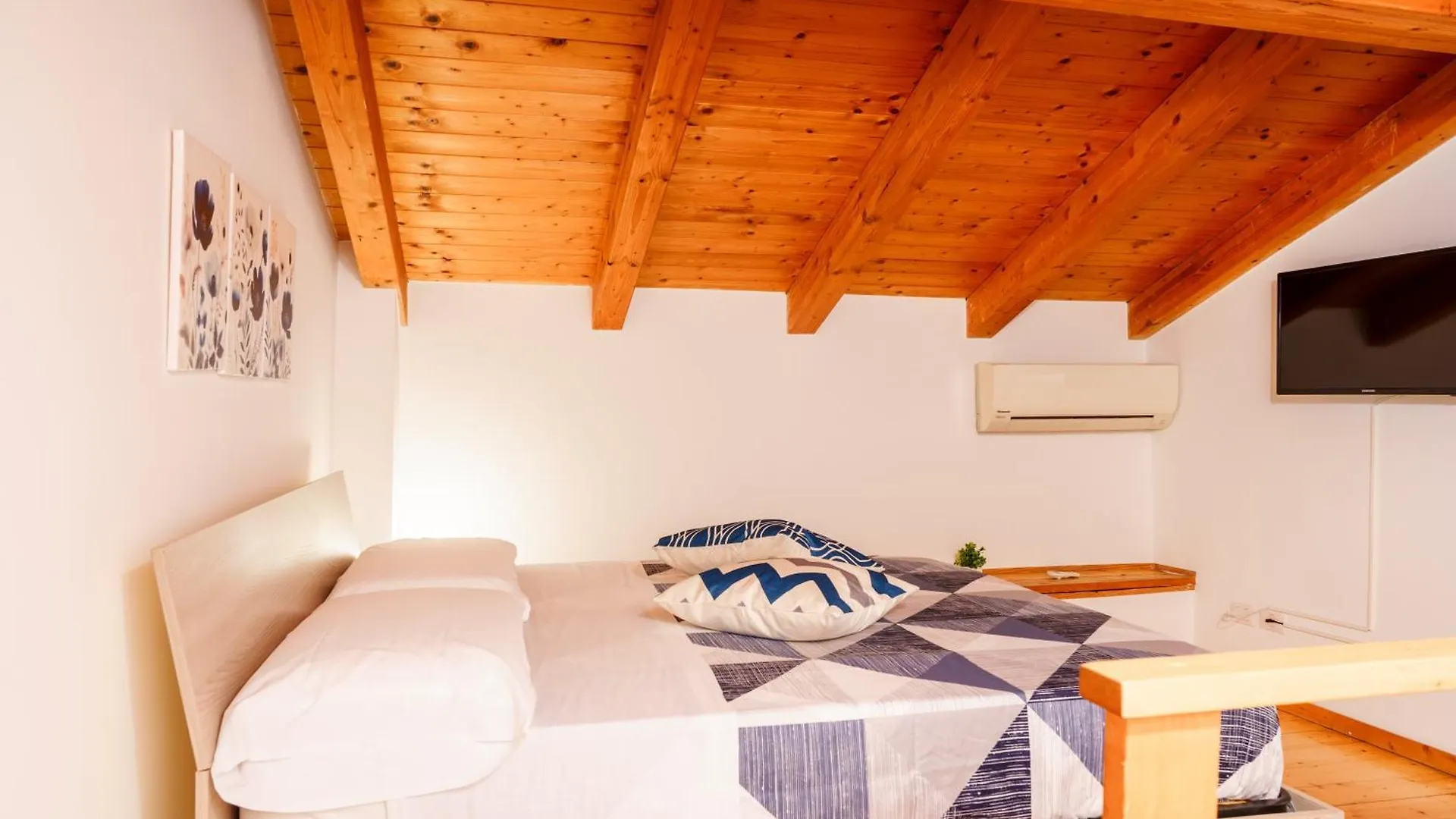 La Casa Di Carta Al Castello Ursino Apartment Catania